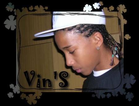 -'`'-.,.->[Vin'S Aka Vincent]<-.,.-'`'-